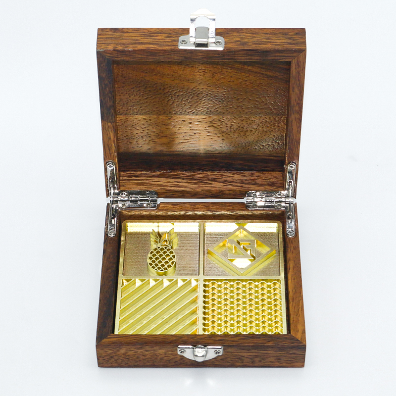 Food-Grade Custom Brass & Copper Whiskey Ice Press – Clear Ice Cube Stamp & Craft Ice Maker Tray - Image 4